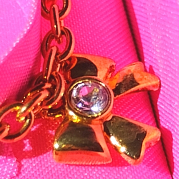 JUICY COUTURE ๐ Cat Crystal ๐ค ๐ ๐ ๐ Charm Bracelet never removed from๐ NWT - Picture 4 of 8